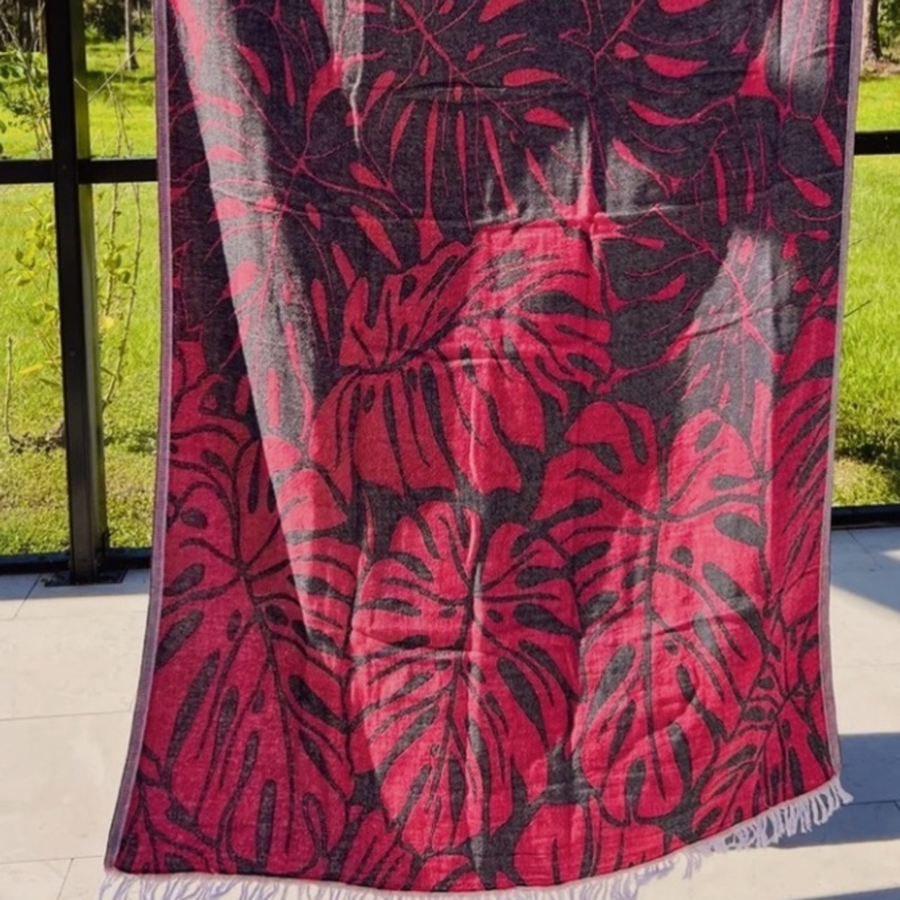 Monsteras Woven Tropical Leaf Organic Cotton Beach Towel Modern